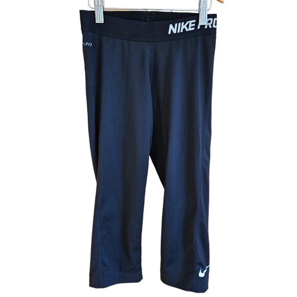 Nike Pro Dri-Fit Leggings Capri Athletic Bottoms Black XSmall - Picture 1 of 9